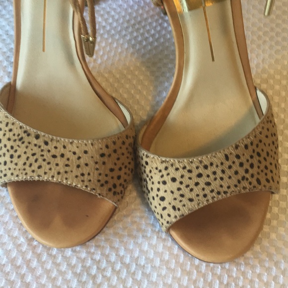 Heels - Picture 3 of 3